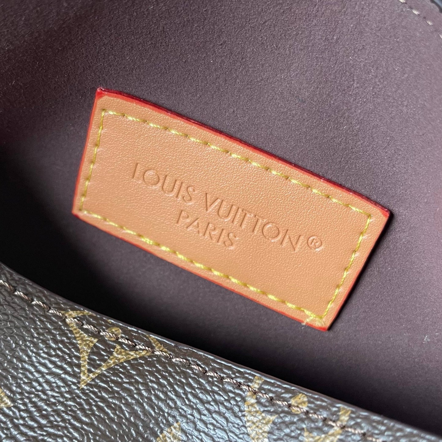 Royal Heritage Lock Shoulder Bag