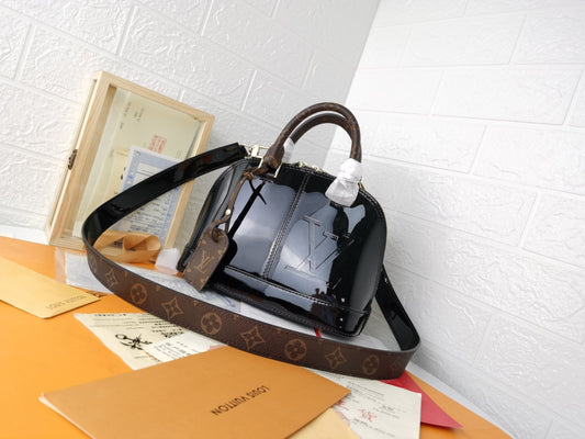 The Prestige Box Purse