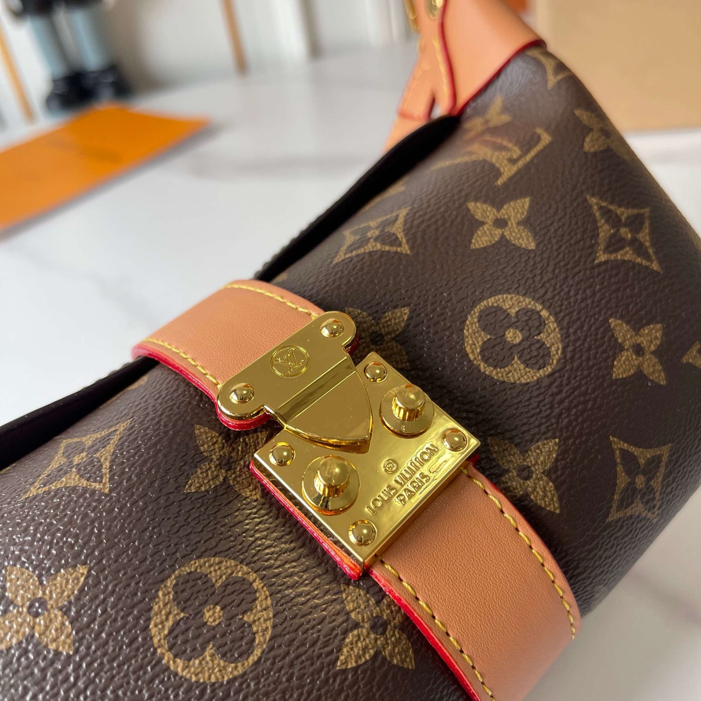 Royal Heritage Lock Shoulder Bag