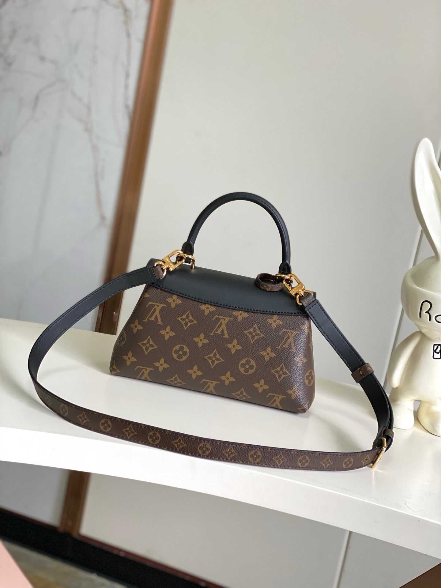 Royal Classic  Top-Handle Bag